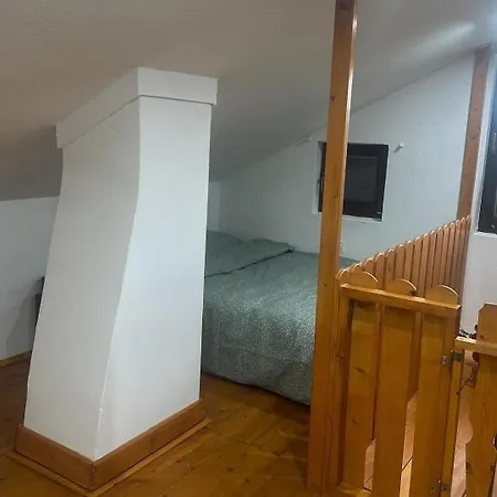 Data Bivalni Vikend Apartment